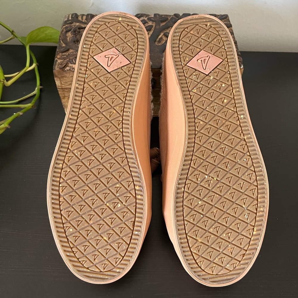 Sperry Light pink leather slip on sneakers. Size 6 - Picture 8 of 9